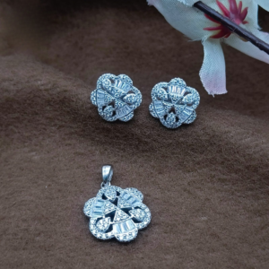 Slight Floral Pendant Set