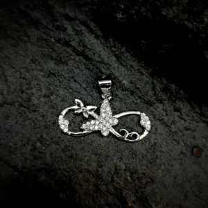 Eternal Grace Pendant: A Daily Touch of Elegance