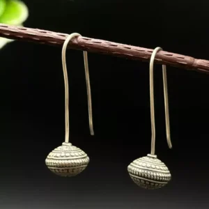 Moonlit Grace: Modern Silver Earrings for Effortless Sophistication