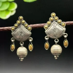 Twilight Elegance: Modern Silver Earrings for Every Occasion