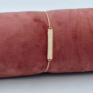 Eternal Harmony: Sleek Chain Bracelet with Zirconia