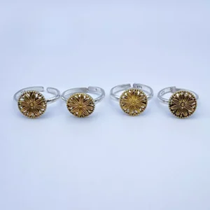 Eternal Bloom: Dual-Tone Floral Toe Ring for Subtle Elegance