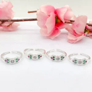 Moonlit Grace: Radiant Silver Toe Ring