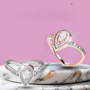 Radiant Dewdrop: Dual variable Tone Silver Ring